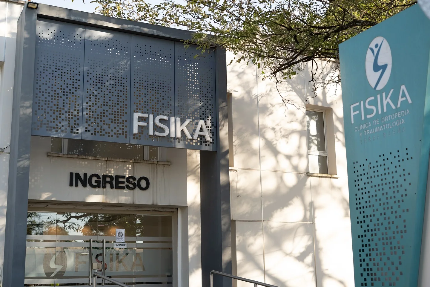 Ingreso a una sede de FISIKA